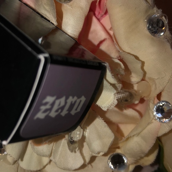 π±NWT π Kat Von D π Zero π Vegan Edt. π± - Picture 4 of 5